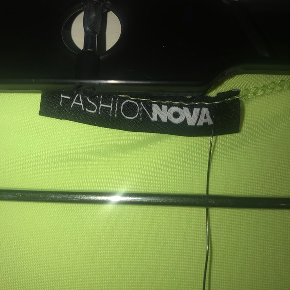 Body suit very low cut - Picture 3 of 3